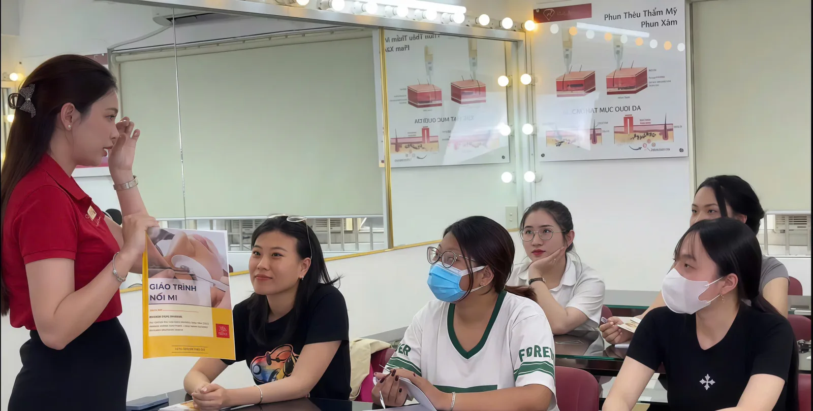 Lớp học nối mi Classic