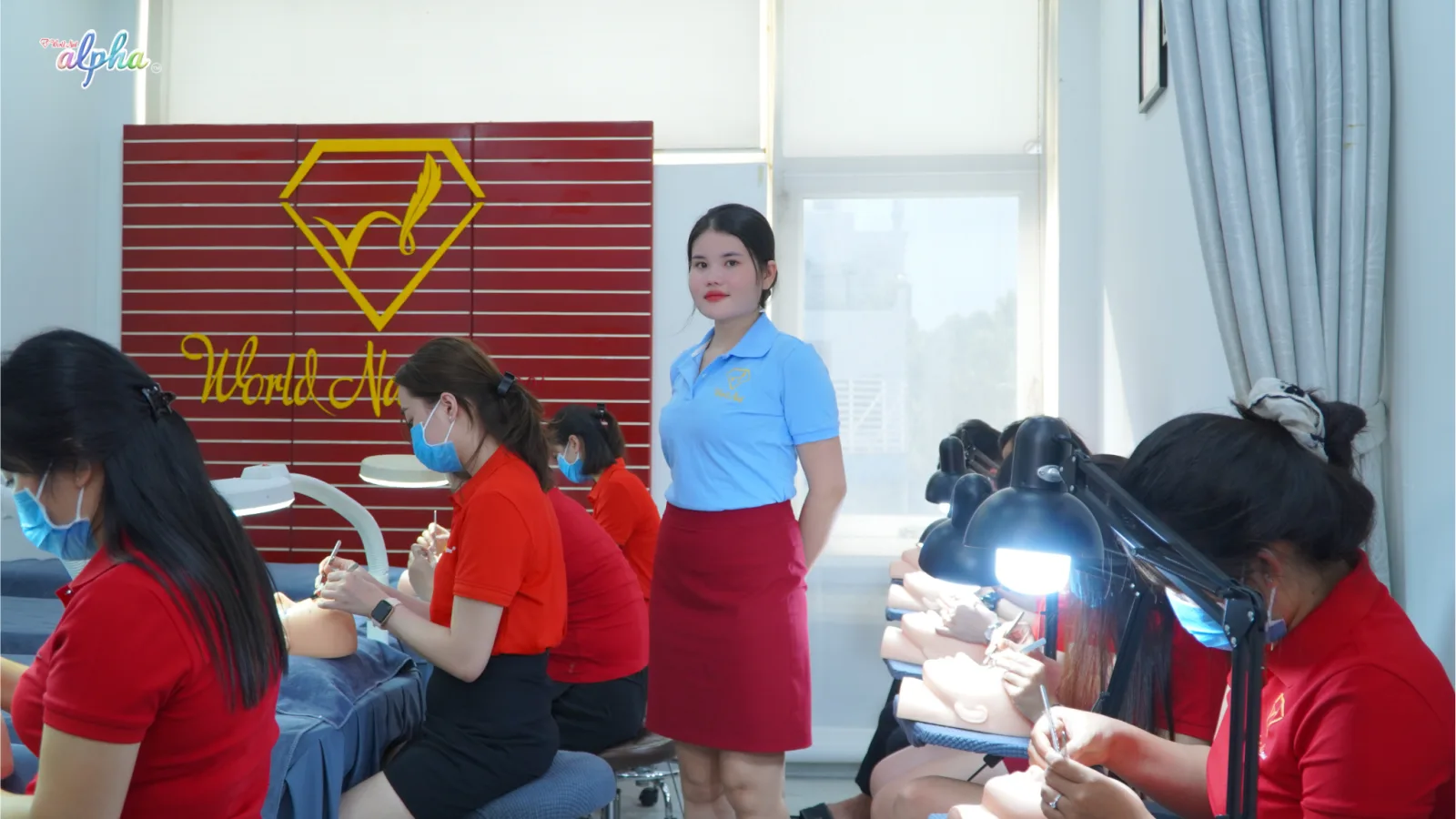 Khóa học Nối Mi tại World Nail Alpha 